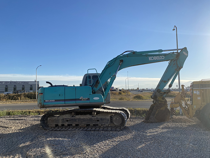 神鋼挖掘機(jī)發(fā)動機(jī)維修保養(yǎng)服務(wù)，專業(yè)售后解決方案